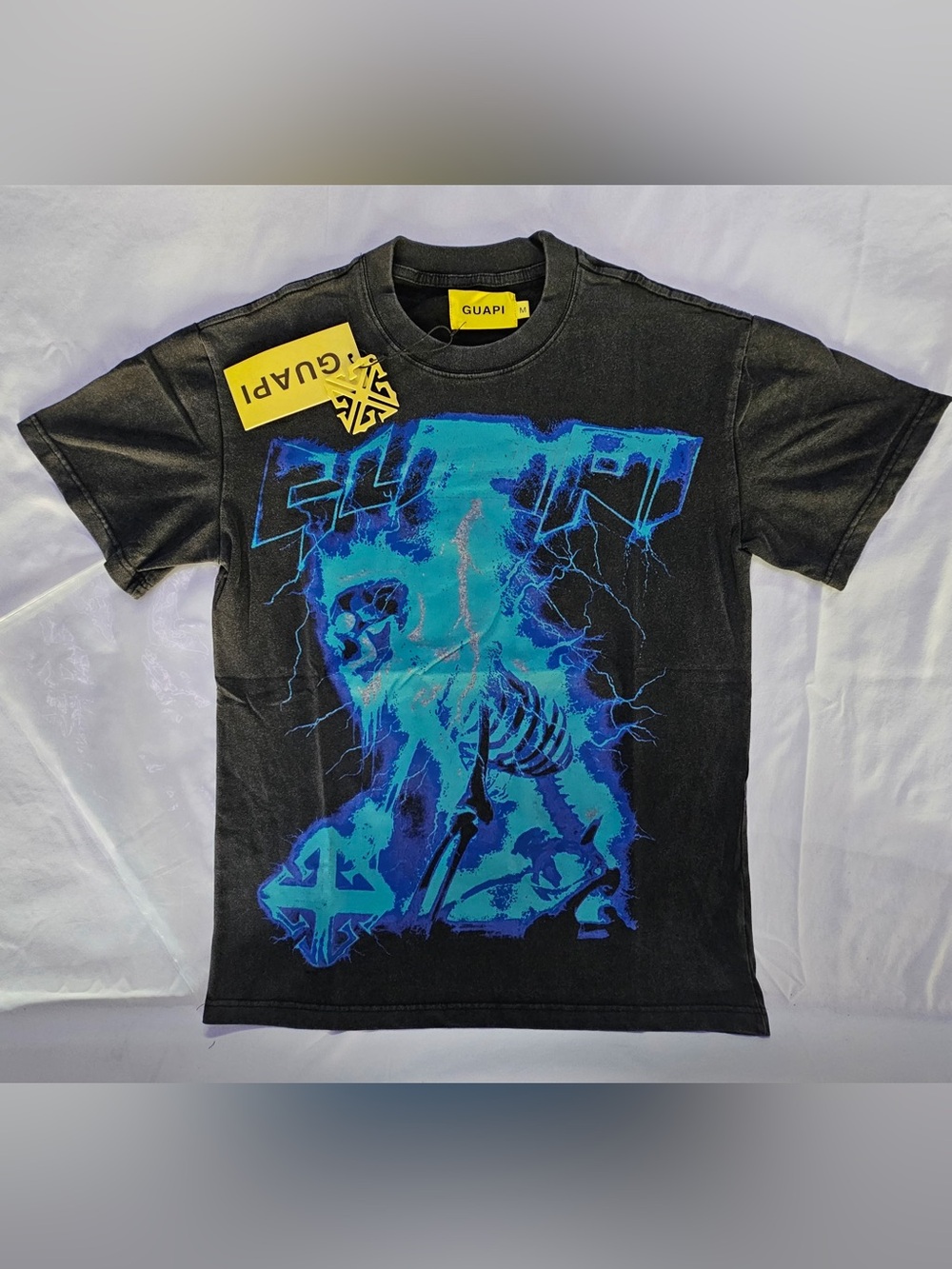 GUAPI Men’s Black Graphic Tee with Blue Lightning Skeleton Print